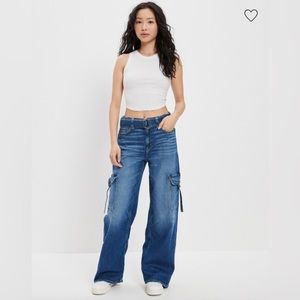 American Eagle high waisted cargo baggy jean